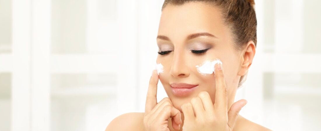 Top 7 Anti-Aging Luxury Skincare Products to Try in 2025